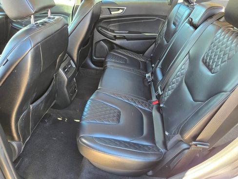 Used 2024 Ford Edge Titanium AWD/4WD image 9