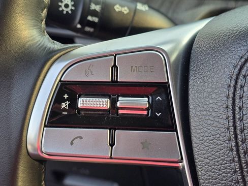 Used 2025 Kia Telluride EX w/ EX Captain's Chair Package image 21