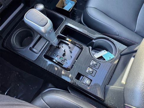 Used 2022 Toyota 4Runner TRD Off-Road Premium image 22