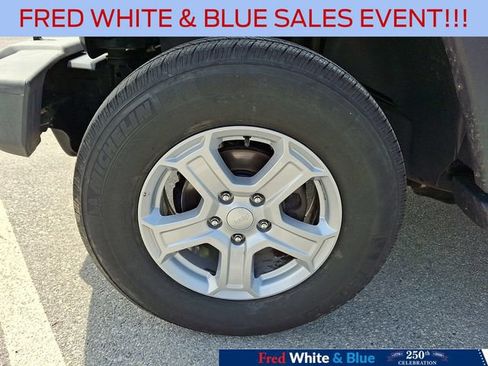 Used 2018 Jeep Wrangler Unlimited Sport AWD/4WD image 28
