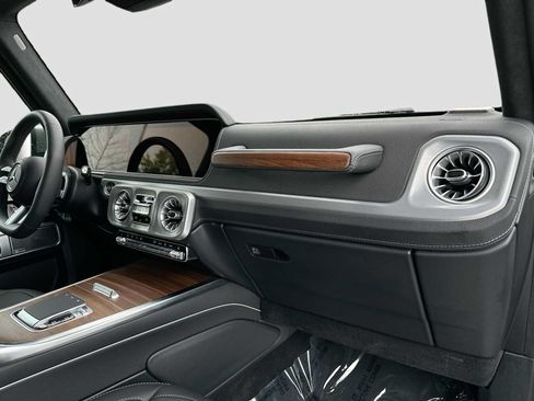 Used 2026 Mercedes-Benz G 550 w/ Exclusive Interior Package image 31