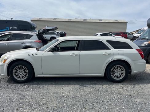 Used 2007 Dodge Magnum SE RWD image 3