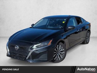 Used 2024 Nissan Altima 2.5 SV