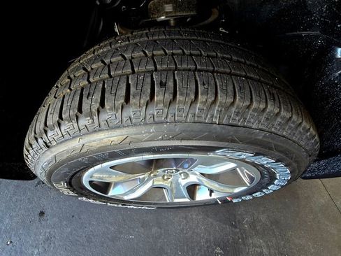 New 2026 RAM 1500 Express image 32