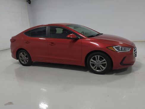 Used 2018 Hyundai Elantra SEL FWD image 11