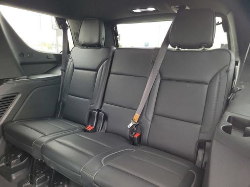 Used 2023 GMC Yukon Denali AWD/4WD image 12