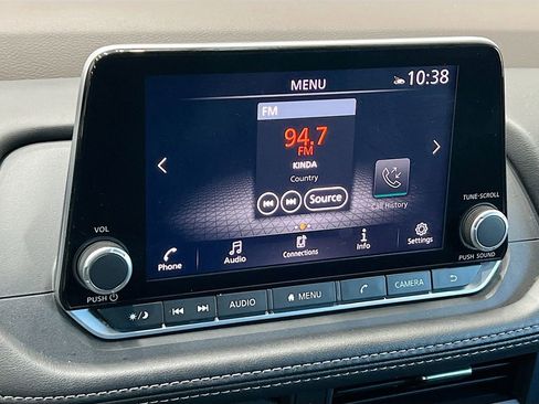 Used 2023 Nissan Rogue SV image 30