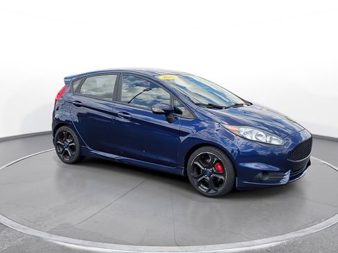 Used 2016 Ford Fiesta ST FWD image 2