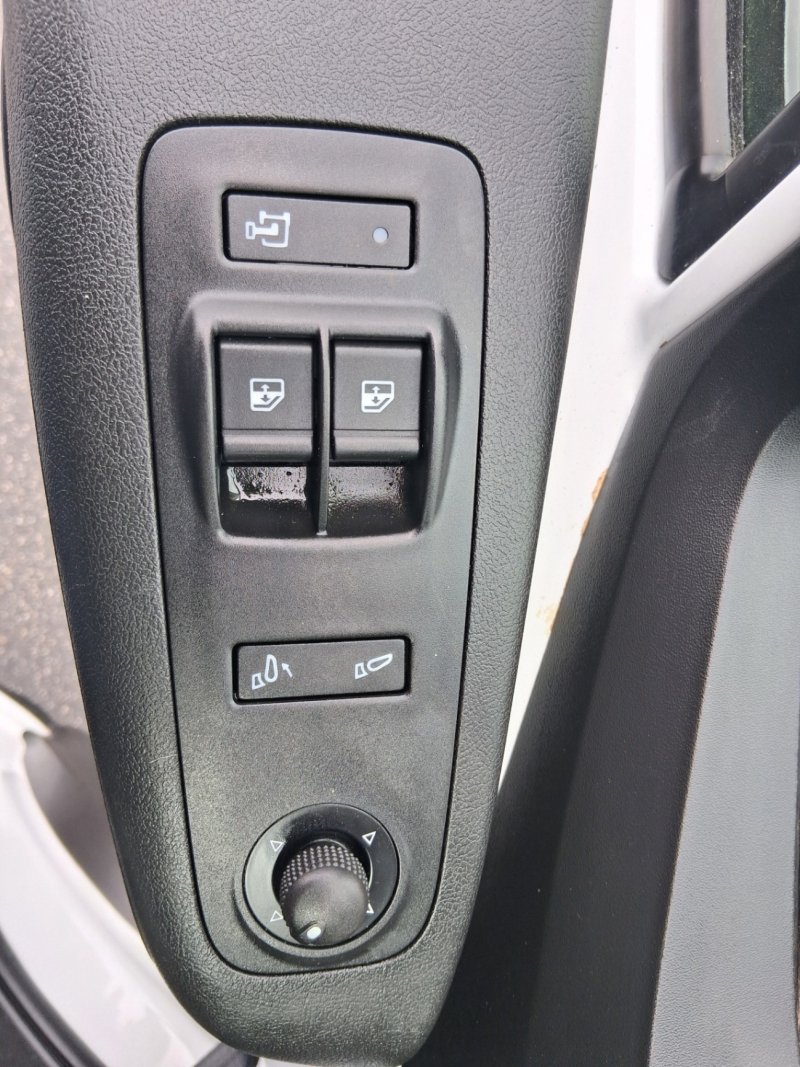 Used 2023 RAM ProMaster 2500 FWD image 13