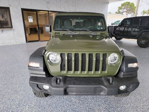 Used 2023 Jeep Wrangler Unlimited Sport AWD/4WD image 8