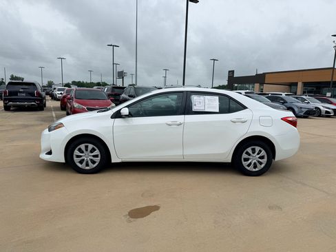 Used 2019 Toyota Corolla L FWD image 8