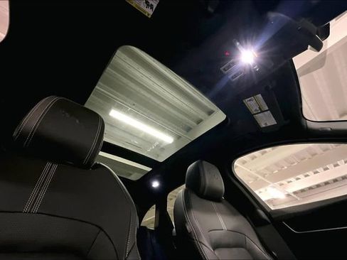 Certified 2025 Jaguar F-PACE R-Dynamic S image 30