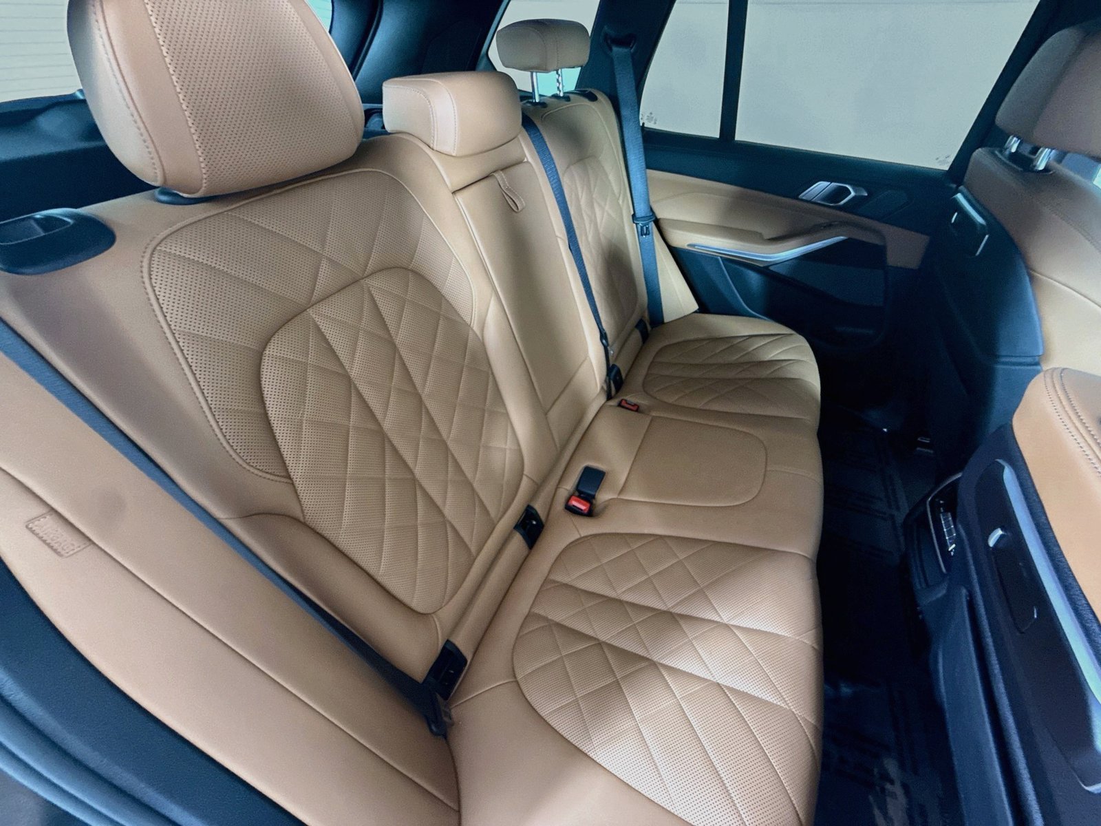 Used 2024 BMW X5 xDrive50e w/ M Sport Package AWD/4WD image 26