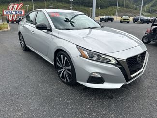 Used 2020 Nissan Altima 2.5 SR w/ Premium Package image 1