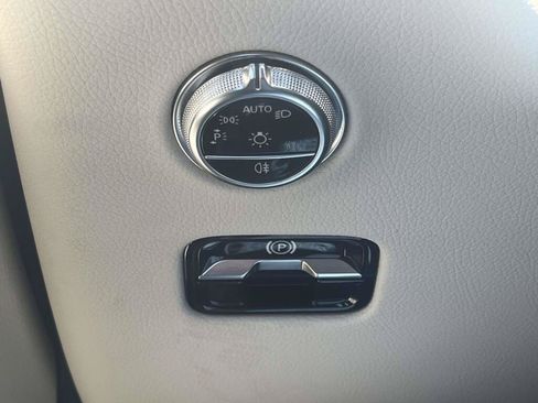 Certified 2023 Mercedes-Benz GLC 300 4MATIC image 34