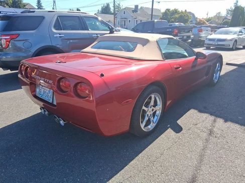 Used 2000 Chevrolet Corvette Coupe w/ Memory Pkg RWD image 3