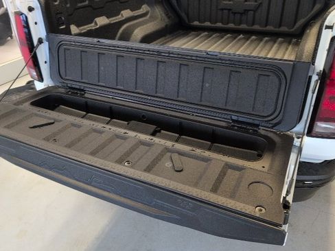 New 2026 Chevrolet Colorado ZR2 w/ Technology Package image 34