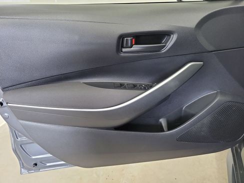 Used 2023 Toyota Corolla LE FWD image 20