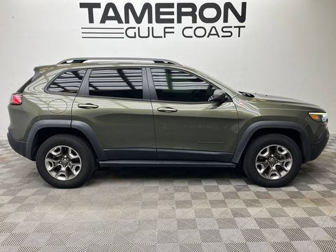 Used 2019 Jeep Cherokee Trailhawk AWD/4WD image 17