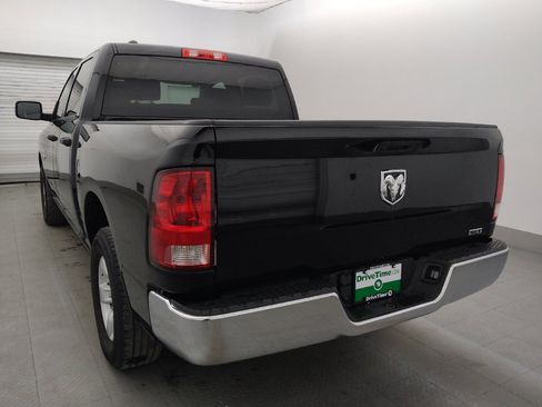 Used 2022 RAM 1500 Classic SLT RWD image 5