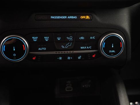 Used 2024 Ford Escape Active w/ Cold Weather Package FWD image 34