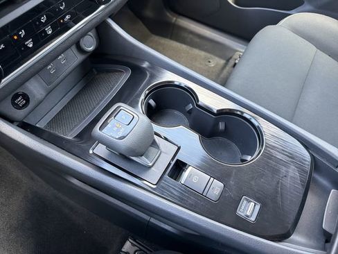 Certified 2024 Nissan Rogue S FWD image 18