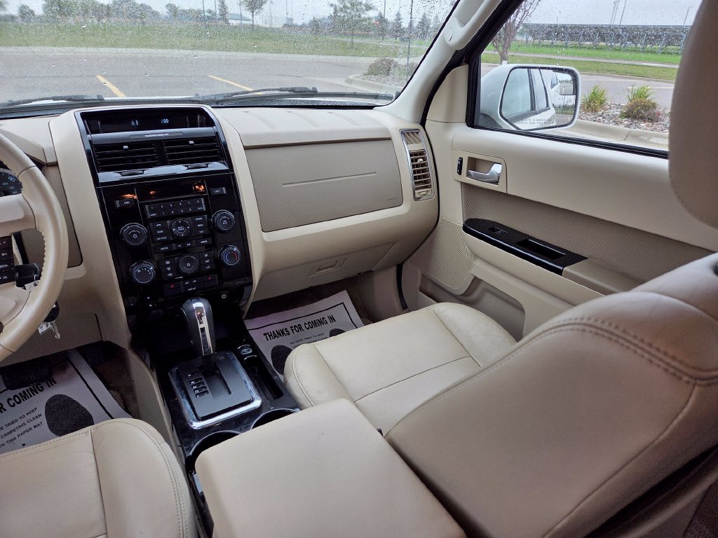 Used 2010 Ford Escape Limited AWD/4WD image 17