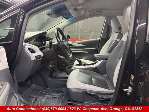 Used 2017 Chevrolet Bolt Premier w/ Driver Confidence II Package image 6