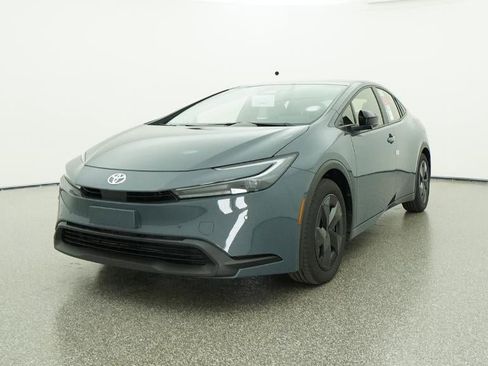 New 2026 Toyota Prius LE image 32