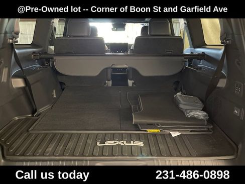 Used 2026 Lexus GX 550 w/ Accessory Package (2T) AWD/4WD image 28