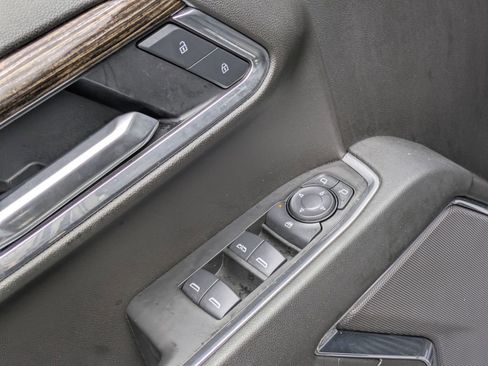 Certified 2025 GMC Sierra 1500 Elevation image 10