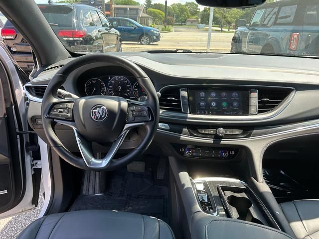 Used 2024 Buick Enclave Premium AWD/4WD image 16