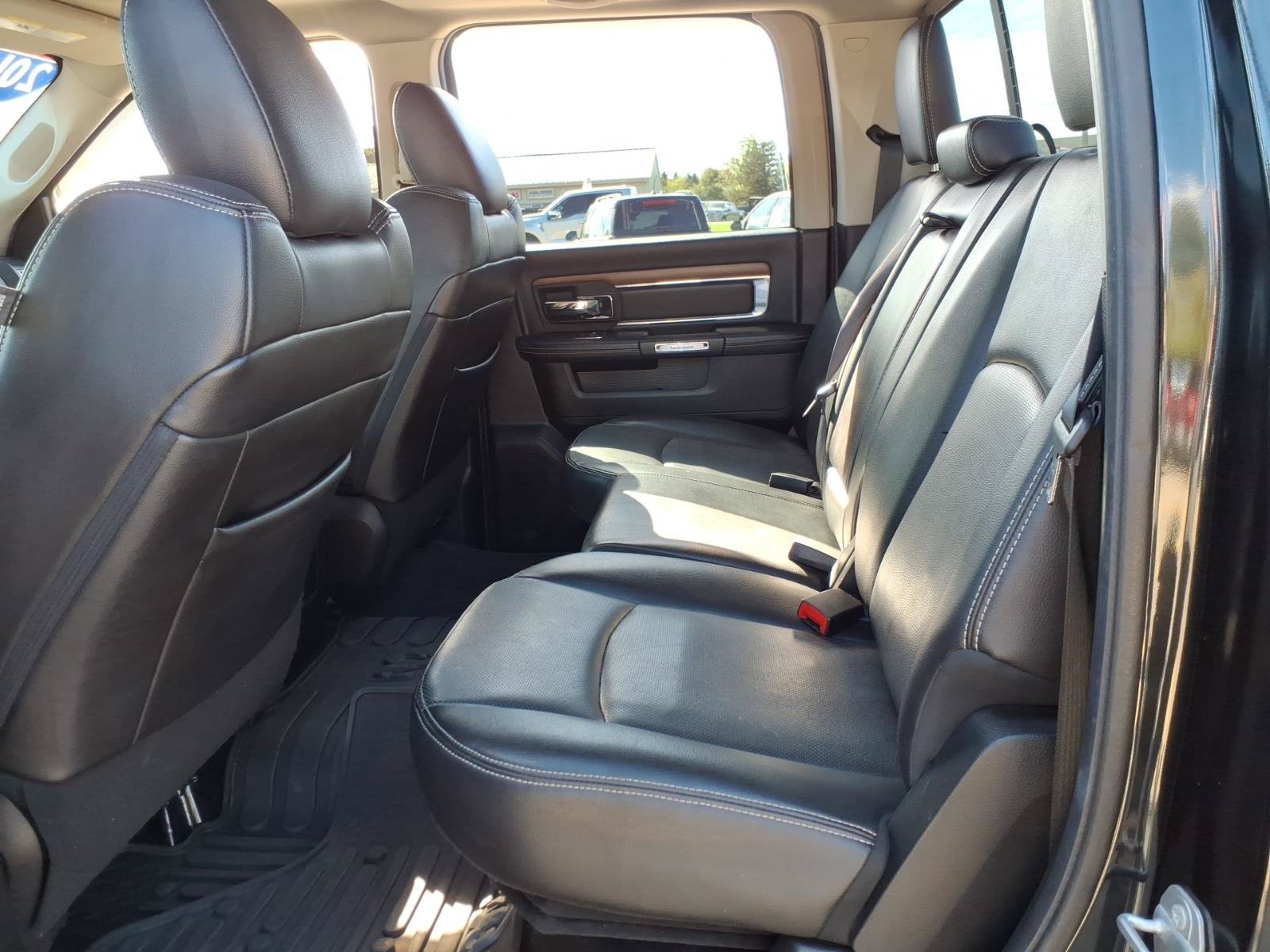 Used 2016 RAM 1500 Laramie w/ Convenience Group AWD/4WD image 14