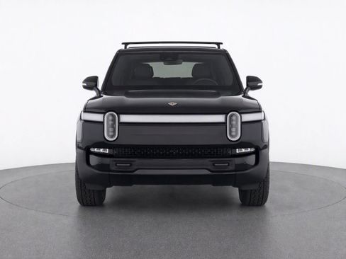 Used 2025 Rivian R1S Premium Dual AWD/4WD image 5