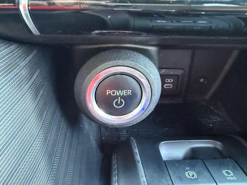 Certified 2024 Toyota Venza Limited AWD/4WD image 18