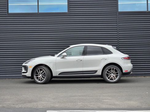 New 2026 Porsche Macan AWD/4WD image 2