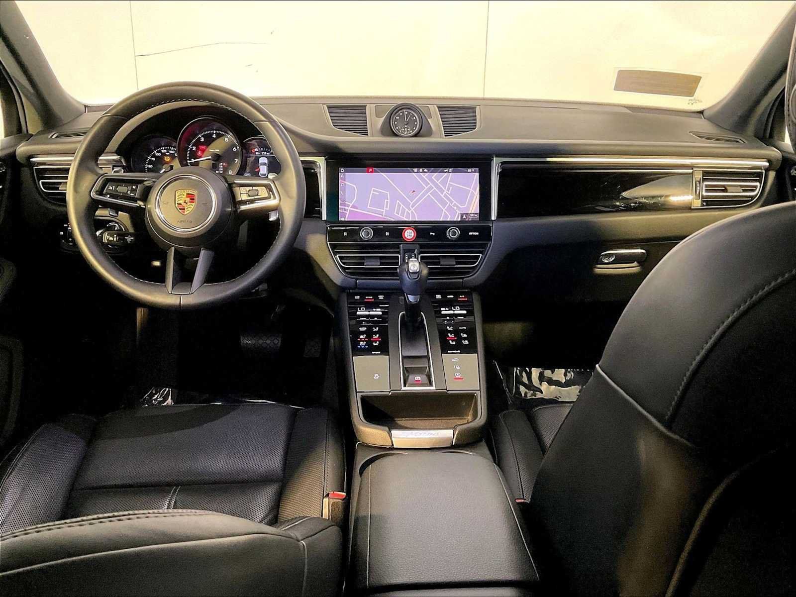 Certified 2023 Porsche Macan AWD/4WD image 14