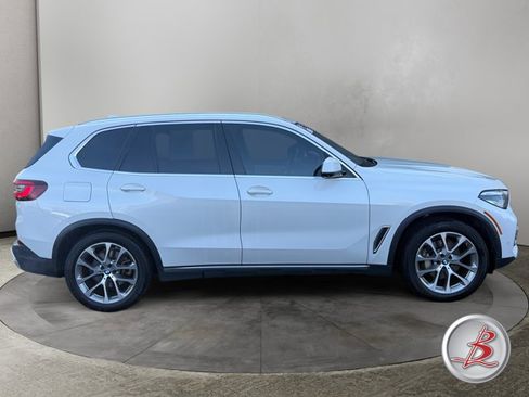 Used 2021 BMW X5 xDrive40i w/ Premium Package image 8