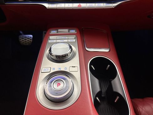 Used 2024 Genesis GV70 3.5T Sport w/ Sport Prestige Package image 21