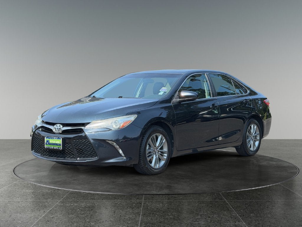 Used 2016 Toyota Camry SE FWD image 3