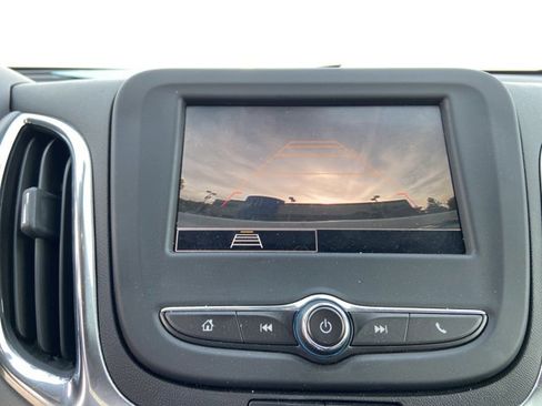 Used 2023 Chevrolet Equinox LT w/ Driver Convenience Package image 34