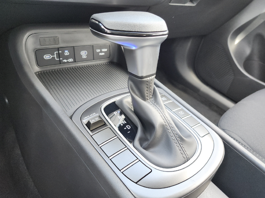 New 2027 Hyundai Kona SE FWD image 26