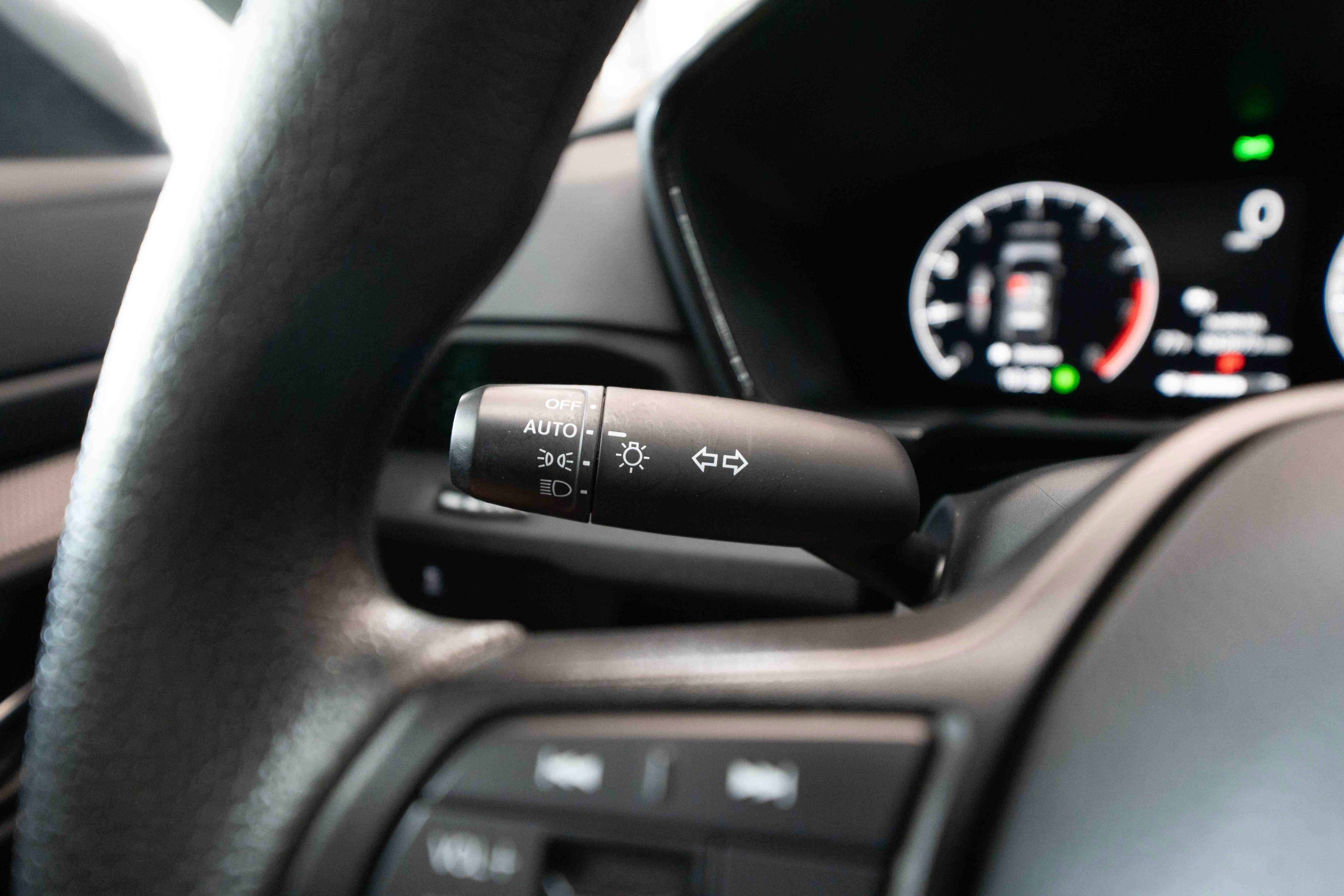 Used 2025 Honda CR-V EX image 13