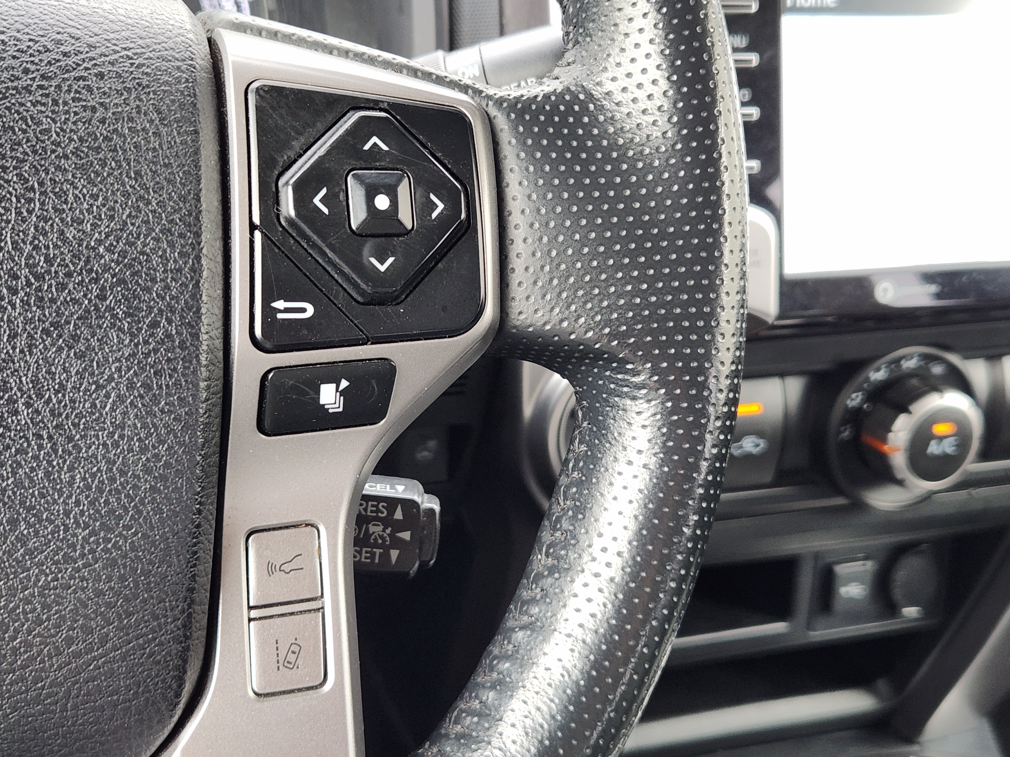 Used 2024 Toyota 4Runner SR5 Premium AWD/4WD image 30