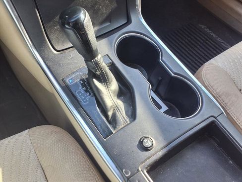 Used 2017 Toyota Camry LE image 13