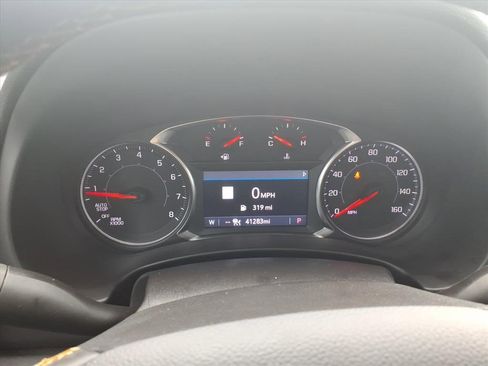 Used 2024 GMC Terrain AT4 w/ Infotainment Package II image 22