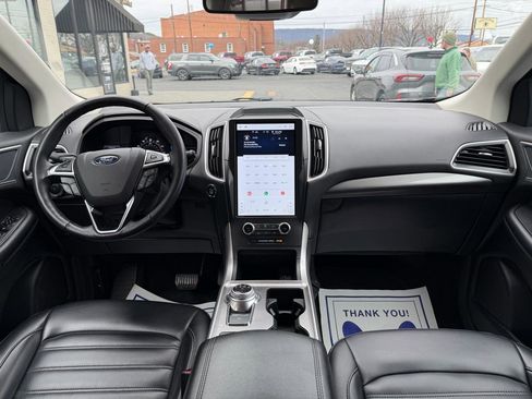Used 2024 Ford Edge SEL image 13