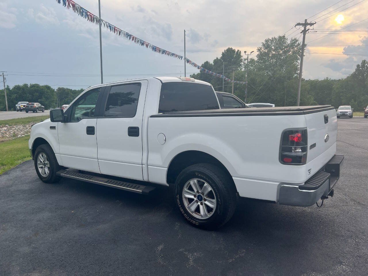 Used 2005 Ford F150 XLT RWD image 3