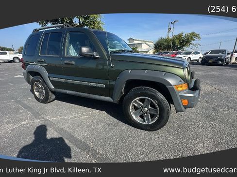 Used 2006 Jeep Liberty Renegade AWD/4WD image 2
