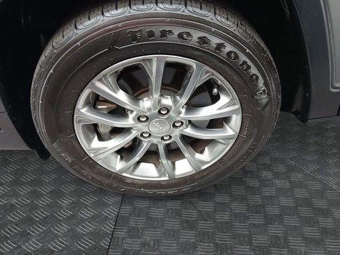 Used 2021 Jeep Cherokee Latitude Lux w/ Comfort/Convenience Group image 23